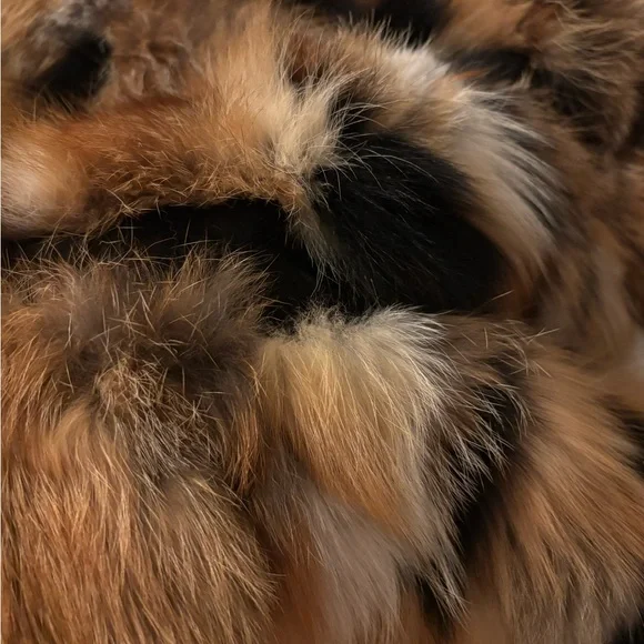 The Jetset Diaries Elegant short calico genuine fox patchwork fur & leather coat - Picture 13 of 16